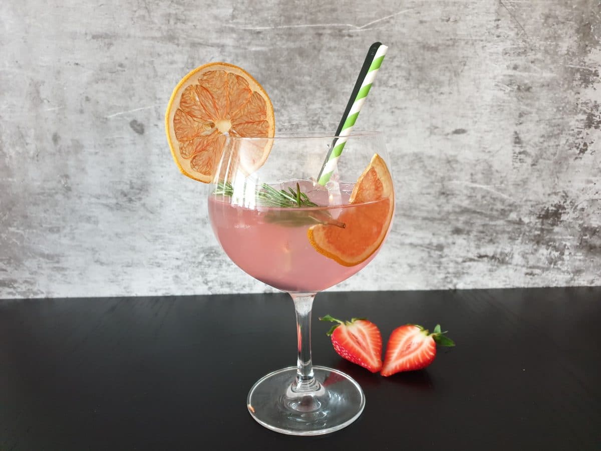 Gin tonic grapefruit cocktail