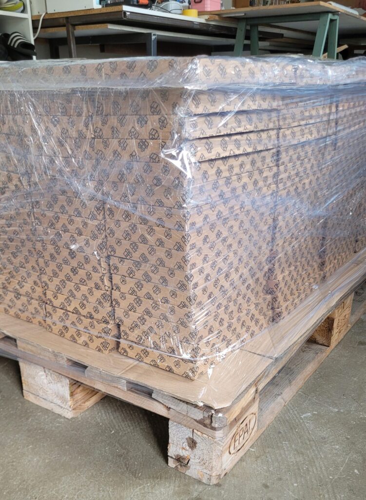Filmpakketten op pallet